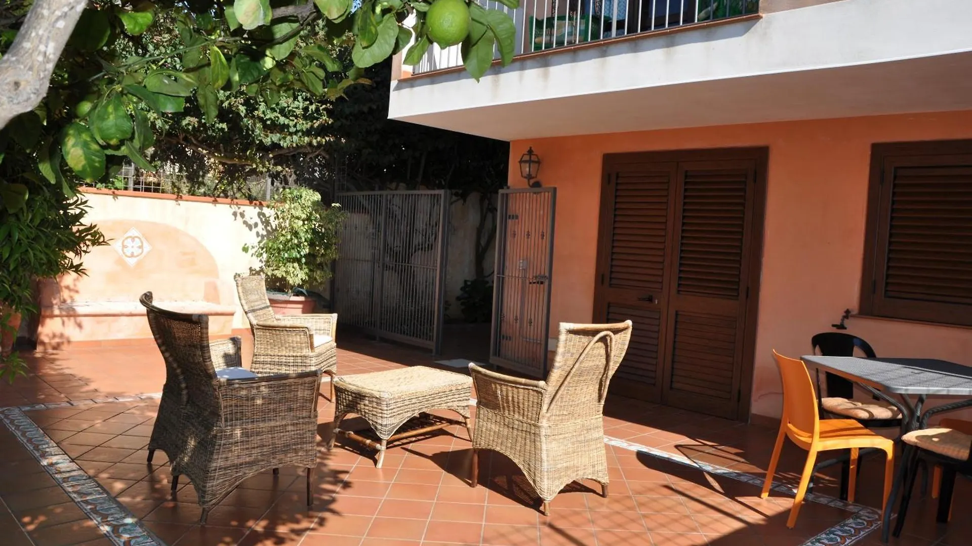 Villa Giusy 2 Appartamenti Indipendenti A Locazione Turistica Breve -G&P Holiday Home Valderice